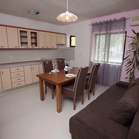דירה Apartman Radic
